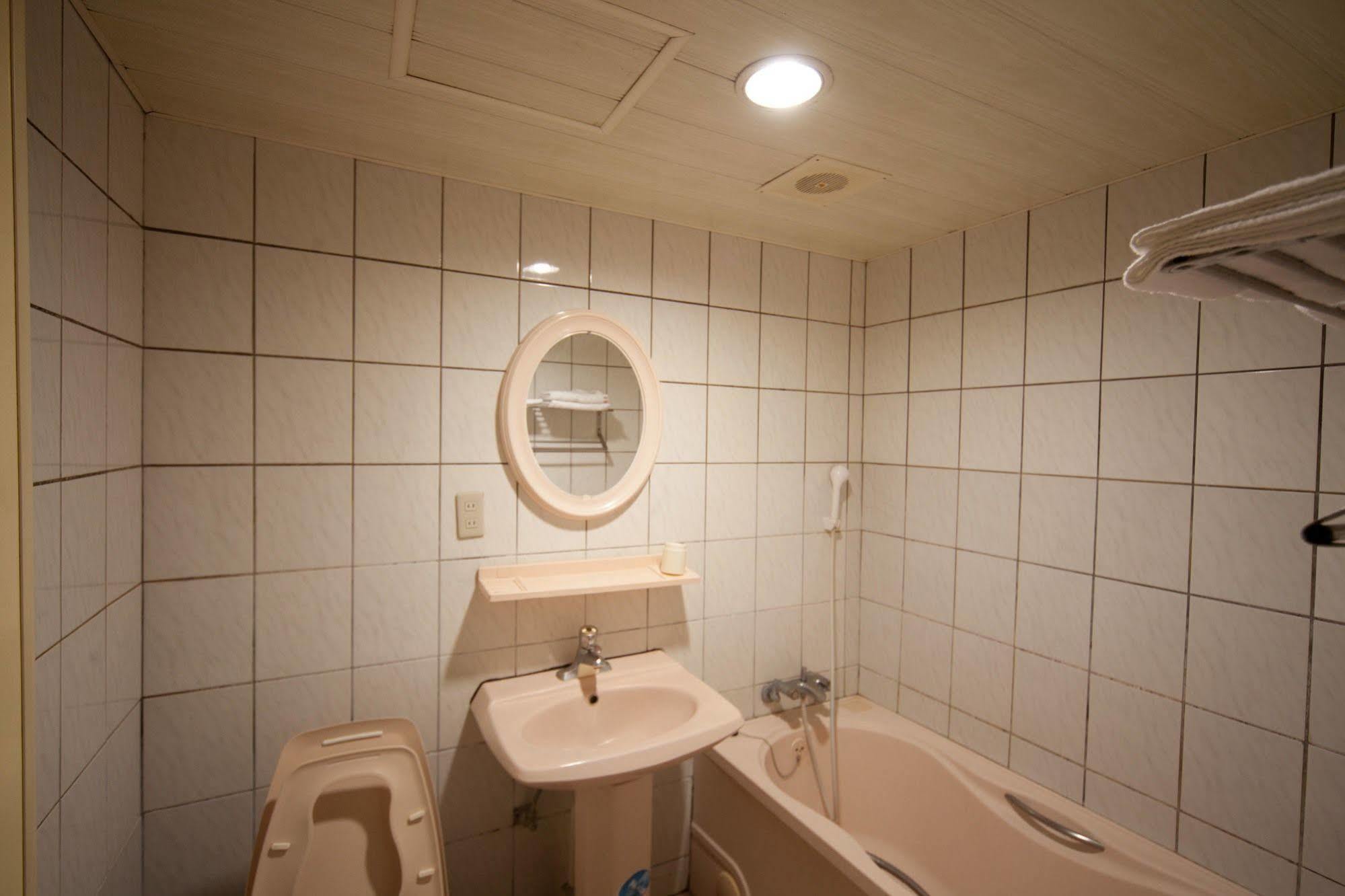 Champagne Hotel Jiaoxi Luaran gambar