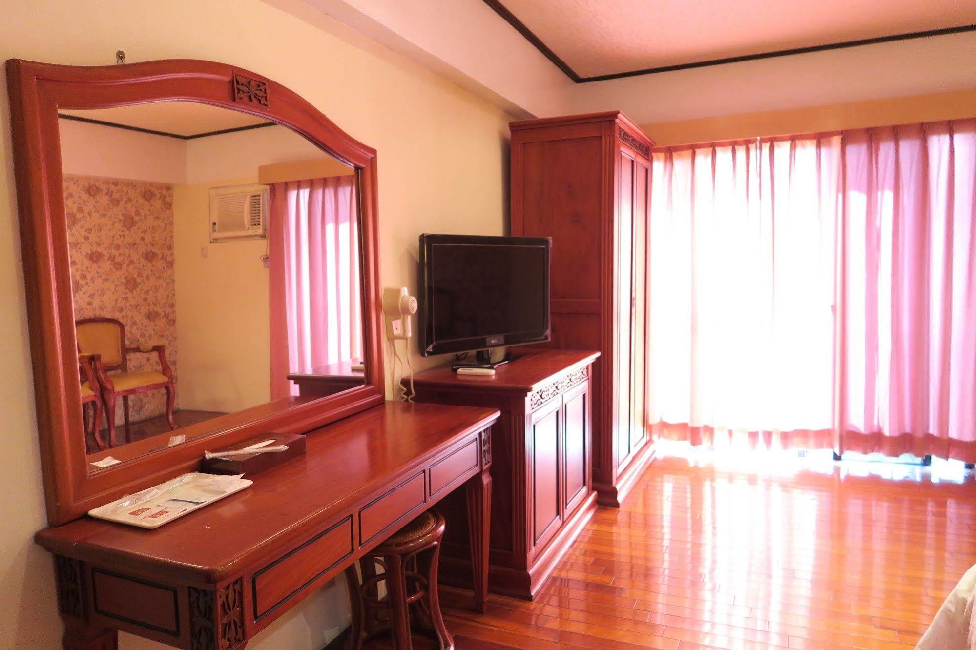 Champagne Hotel Jiaoxi Luaran gambar