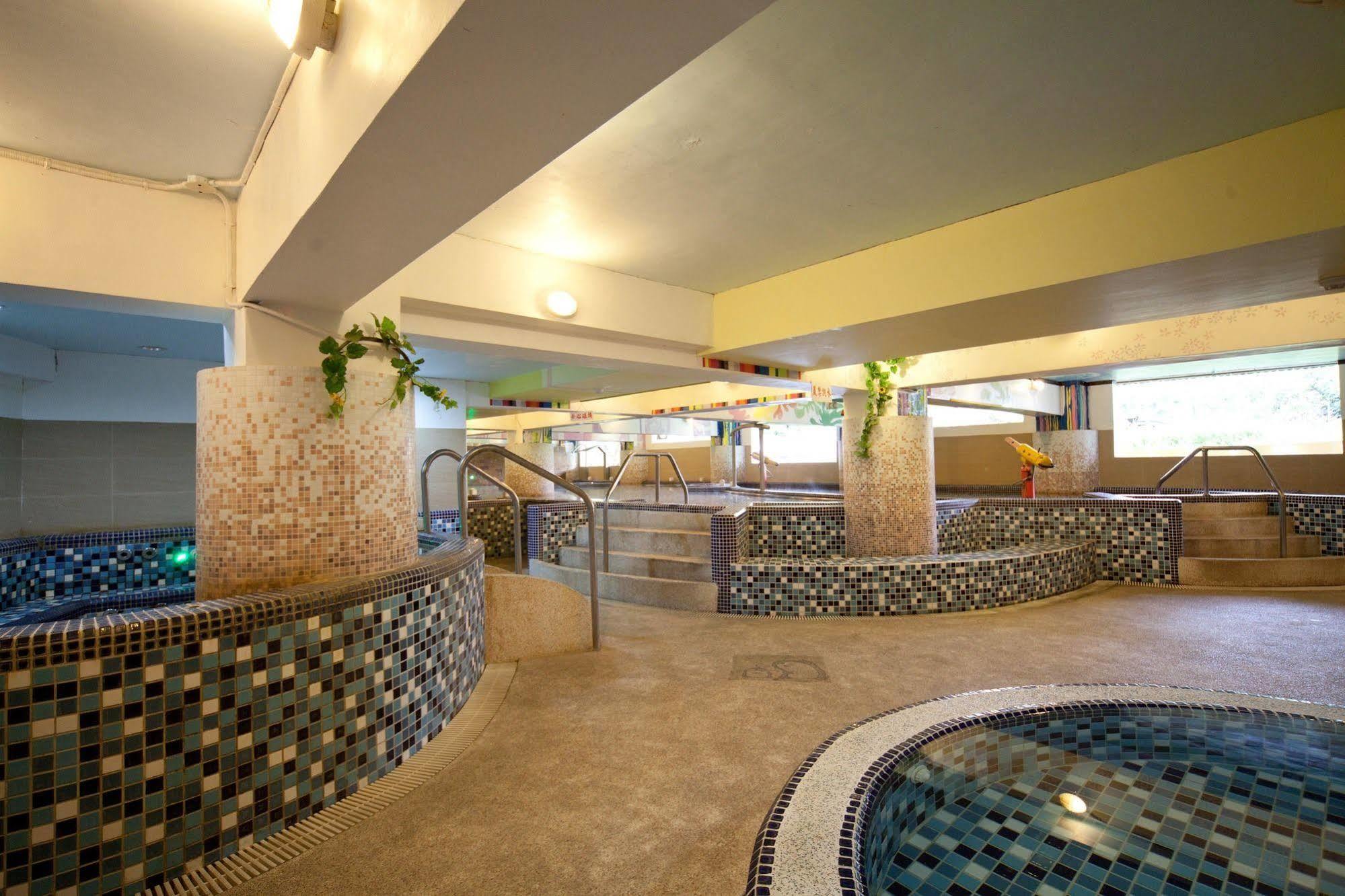 Champagne Hotel Jiaoxi Luaran gambar
